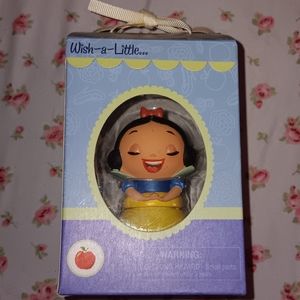 New Disney Kidada Snow White Wish A Little Figure Charm & Necklace Set